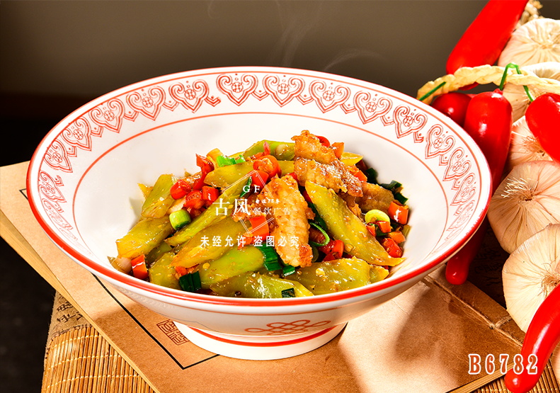 B6782肉片炒莴筍