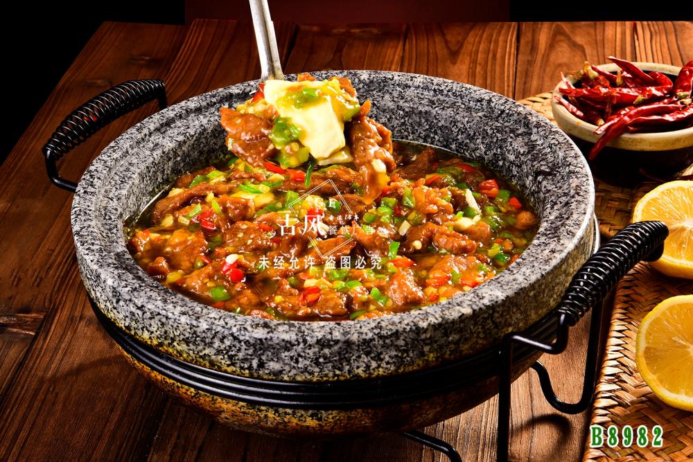 B8982石鍋豆花(huā)牛柳