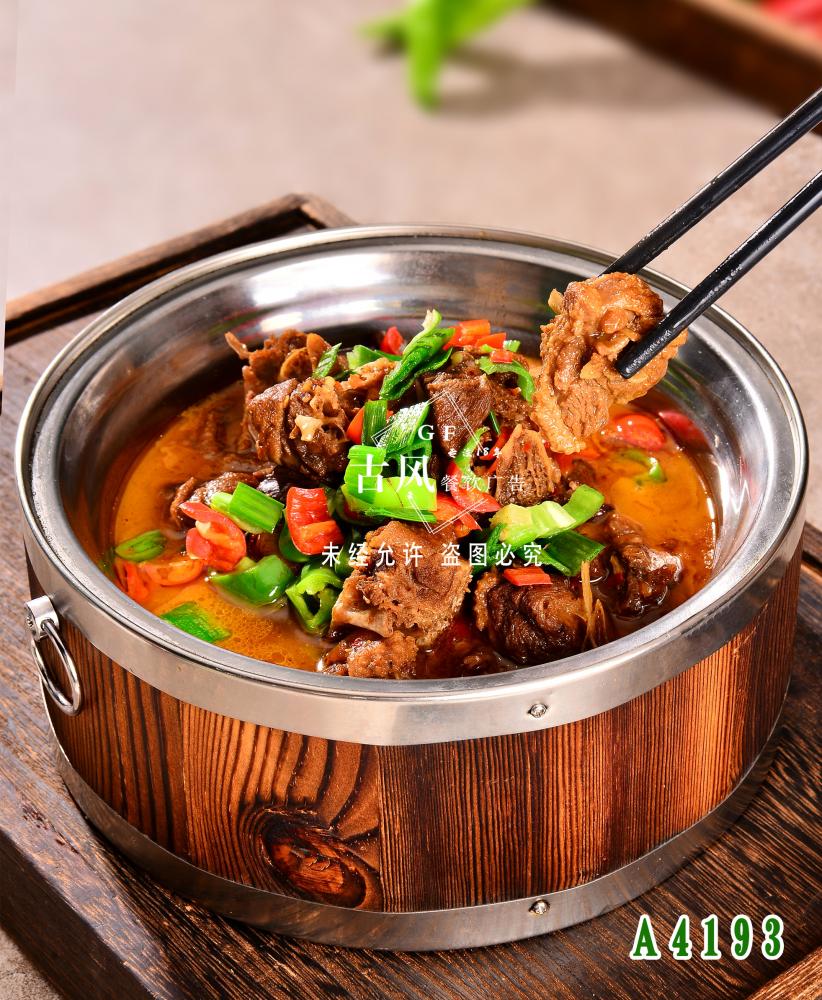 A4193一(yī)品土(tǔ)燒鵝  紅(hóng)燒鵝